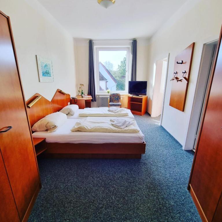 See Schlosshotel Am Kellersee Eutin Buitenkant foto